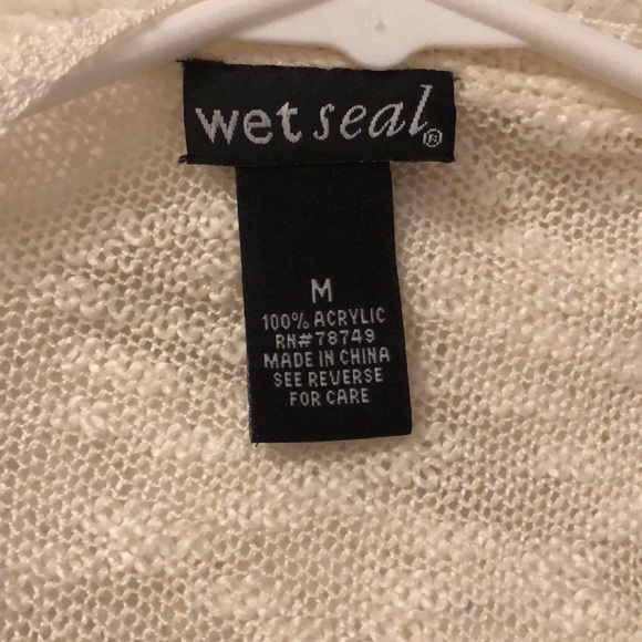 long sleeve aztec patterned sweater - Picture 3 of 3